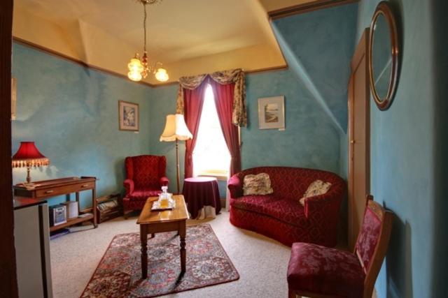 Westella Colonial B&B Accommodation Ulverstone Extérieur photo